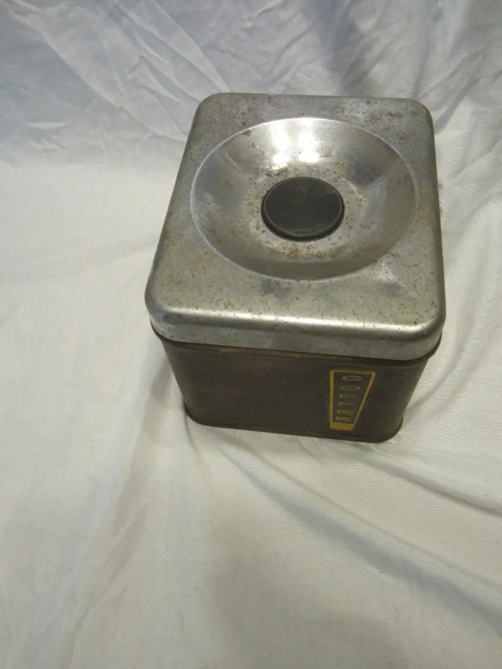 VTG LINCOLN BEAUTYWARE COFFEE CANISTER, FAUX WOODGRAIN & CHROME